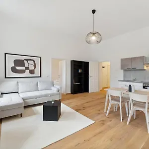  Apartament Center Designer Modern