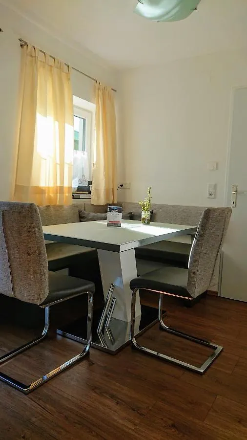 Haus Weissbacher Wien 0*, Wenen Oostenrijk